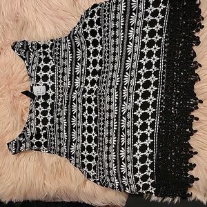 H&M 🦊 Divided Boho half tank black & white size 8